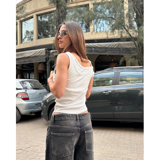 Remera Alya corte irregular 