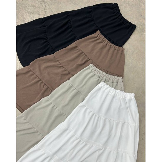 Pollera Folk con frunces y volados Pollera Folk con frunces y volados