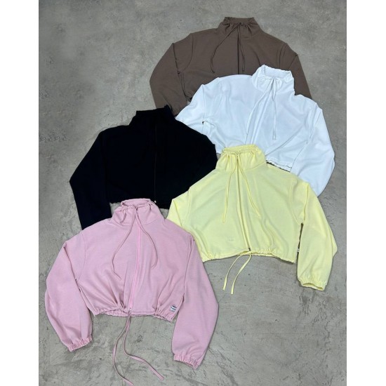 Campera Duna con cuello alto y frunce Campera Duna con cuello alto y frunce