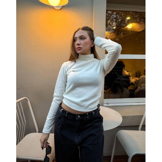 Polera slim fit lanilla premium