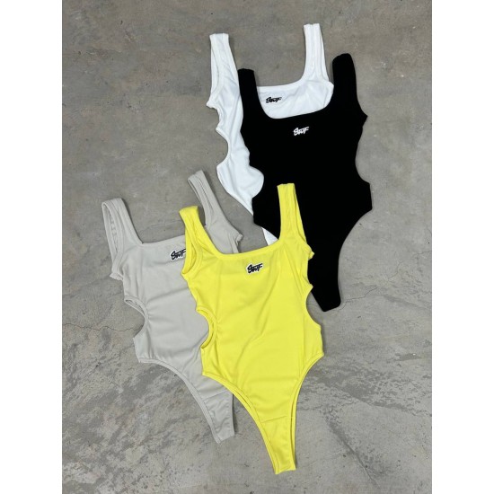 Body Hassie con recortes laterales