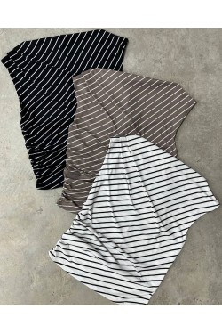 Remera Linea con escote asimétrico