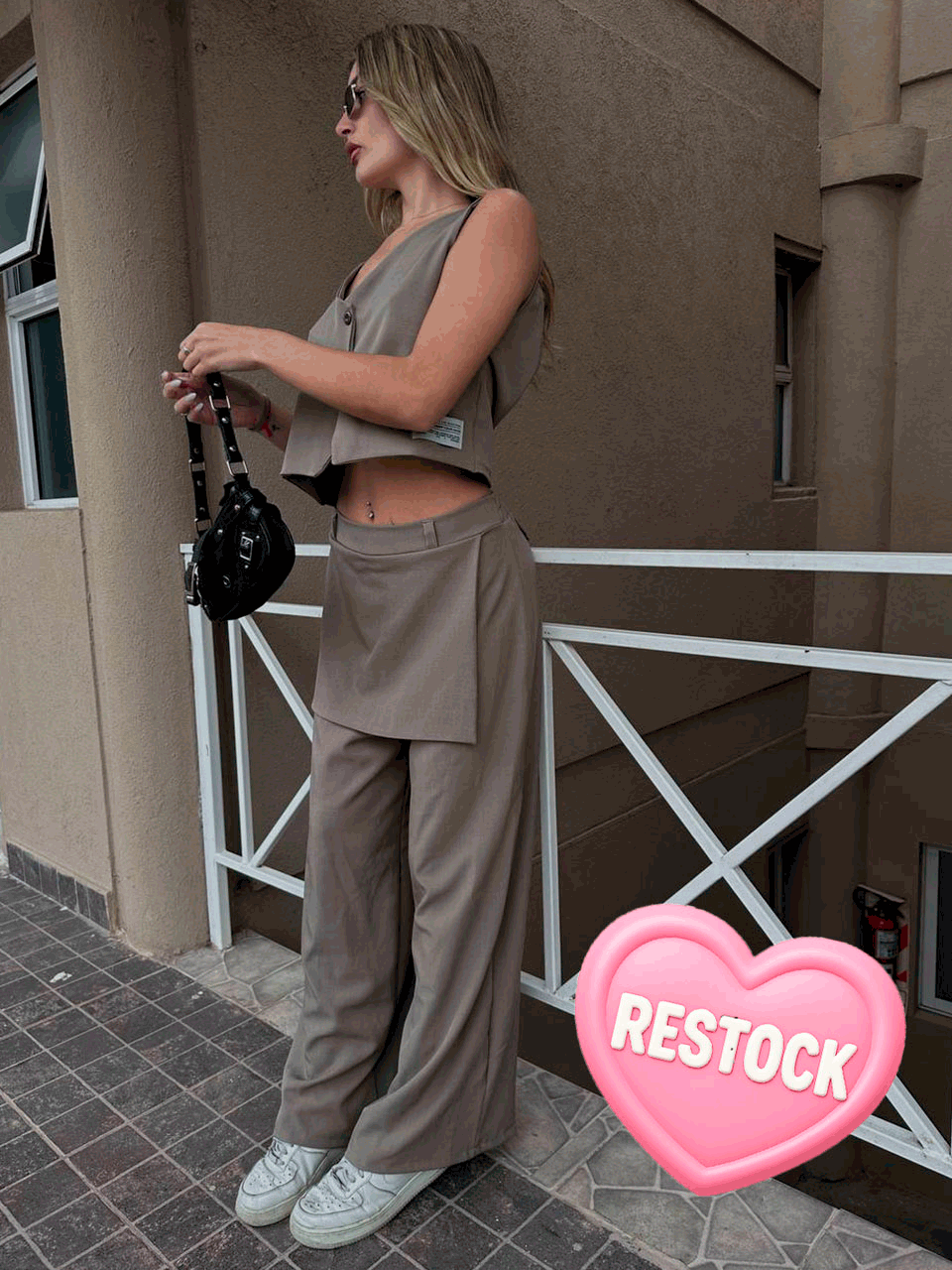 Pantalon Hybrid con mini superpuesta Pantalon Hybrid con mini superpuesta